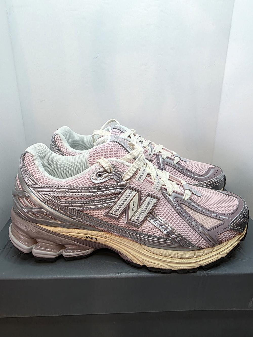 New Balance 1906rnf  Pink and Metallic Silver 8.5M/10W